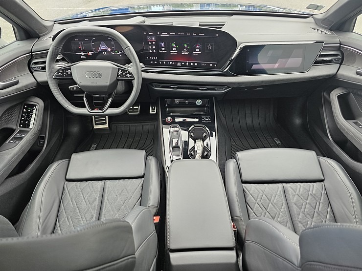 Ar 367 zirgspēku jaudīgo «Audi S5 Sedan» apceļojam Rīgu un Pierīgu 371314