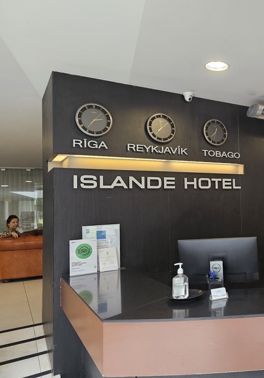 Pārdaugavas viesnīca «Riga Islande Hotel» jumta terase piedāvā burvīgu panorāmas skatu un garšīgu ēdienkarti Pārdaugavas viesnīca «Riga Islande Hotel» jumta terase piedāvā burvīgu panorāmas skatu un garšīgu ēdienkarti 371778