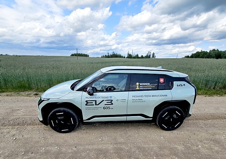 Travelnews.lv ceļo kopā ar «Gada auto» jaunajiem spēkratu pretendentiem 372175