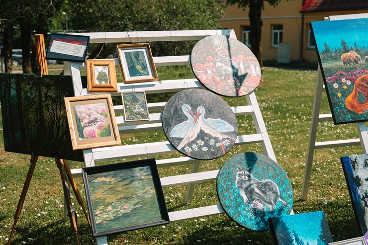 Lieli un mazi Dienvidkurzemes novadā svin Vērgales pagasta svētkus 372270