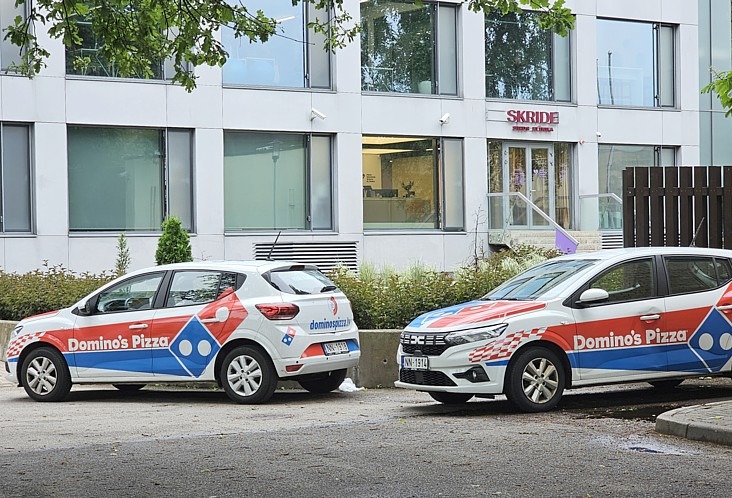 Rīgas «K. K. fon Stricka villas» tuvumā atver jaunu «Dominos Pizza» picēriju 372355