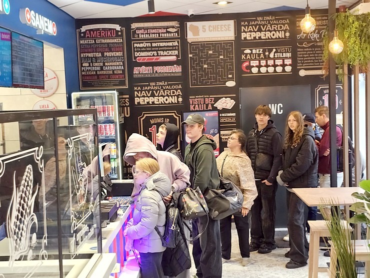 Rīgas «K. K. fon Stricka villas» tuvumā atver jaunu «Dominos Pizza» picēriju 372358