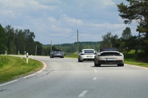 Iepazīstam 300 km garā maršrutā sešus dažādus Porsche 911 un 718 spēkratus 15