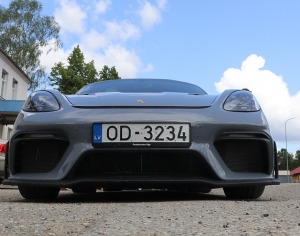 Iepazīstam 300 km garā maršrutā sešus dažādus Porsche 911 un 718 spēkratus 21