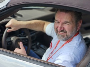 Iepazīstam 300 km garā maršrutā sešus dažādus Porsche 911 un 718 spēkratus 30