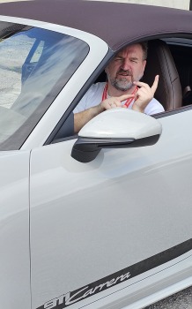 Iepazīstam 300 km garā maršrutā sešus dažādus Porsche 911 un 718 spēkratus 9