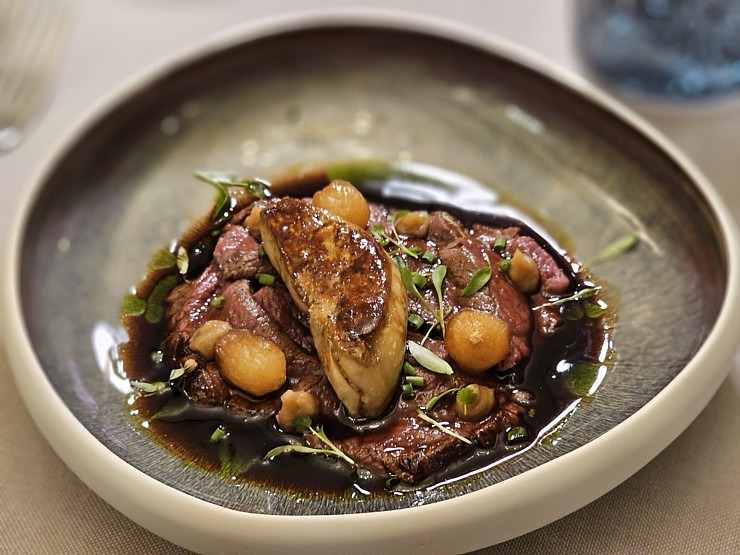 Vecrīgas Michelin saraksta viesnīcas «Grand Palace Hotel» restorāns «Seasons» piedāvā jaunu un izsmalcinātu ēdienkarti 373084