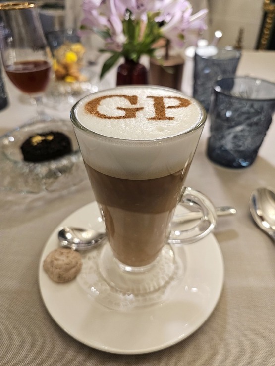 Vecrīgas Michelin saraksta viesnīcas «Grand Palace Hotel» restorāns «Seasons» piedāvā jaunu un izsmalcinātu ēdienkarti 373097