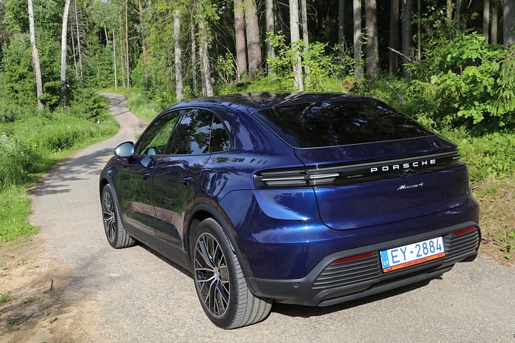 Sadarbībā ar auto nomu «SIXT Latvija» un «Porsche Macan 4» ceļojam uz Valmieru pēc zelta medaļas Sadarbībā ar auto nomu «SIXT Latvija» un «Porsche Macan 4» ceļojam uz Valmieru pēc zelta medaļas 373357