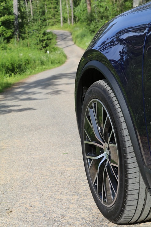 Sadarbībā ar auto nomu «SIXT Latvija» un «Porsche Macan 4» ceļojam uz Valmieru pēc zelta medaļas Sadarbībā ar auto nomu «SIXT Latvija» un «Porsche Macan 4» ceļojam uz Valmieru pēc zelta medaļas 373358