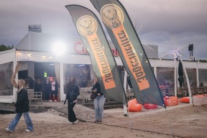 Liepājas pludmales bārā «Cukurfabrik’» iesildās pludmales festivālam «Summer Sound 2025» 1