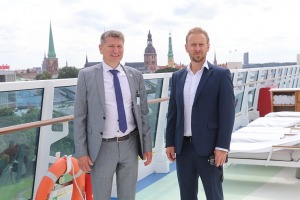 Rīgas pasažieru ostā pirmo reizi ienāk luksusa kruīza kuģis «Oceania Vista» ar 1200 pasažieru vietām 29