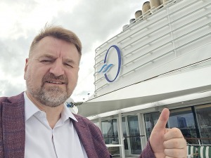 Rīgas pasažieru ostā pirmo reizi ienāk luksusa kruīza kuģis «Oceania Vista» ar 1200 pasažieru vietām 31