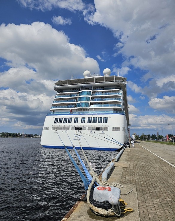 Iepazīstam luksusa kruīzu kuģi «Oceania Vista», kas pirmo reizi ienācis Rīgā 373737