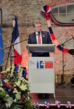 Francijas vēstniecība Latvijā aicina atzīmēt Bastīlijas ieņemšanas dienu (14.07) 11