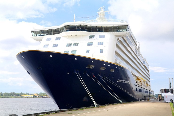 Rīgā pirmo reizi ienāk luksus kruīzu kuģis «Spirit of Adventure», kas pieder britu kompānijai «Saga Cruises» 373858