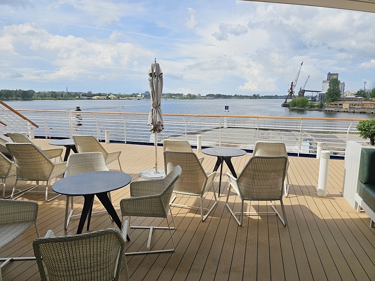 Rīgā pirmo reizi ienāk luksus kruīzu kuģis «Spirit of Adventure», kas pieder britu kompānijai «Saga Cruises» Rīgā pirmo reizi ienāk luksus kruīzu kuģis «Spirit of Adventure», kas pieder britu kompānijai «Saga Cruises» 373889