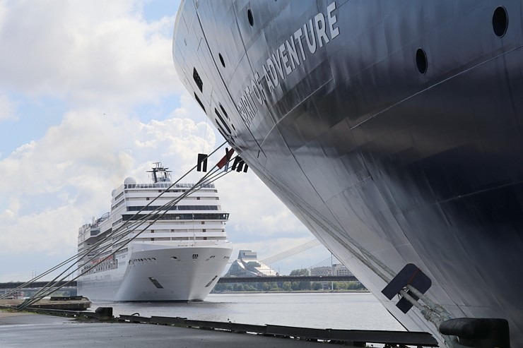 Rīgā pirmo reizi ienāk luksus kruīzu kuģis «Spirit of Adventure», kas pieder britu kompānijai «Saga Cruises» Rīgā pirmo reizi ienāk luksus kruīzu kuģis «Spirit of Adventure», kas pieder britu kompānijai «Saga Cruises» 373861