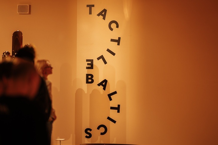Liepājas koncertzālē atklāj Baltijas laikmetīgā dizaina izstādi «Tactile Baltics» 373971