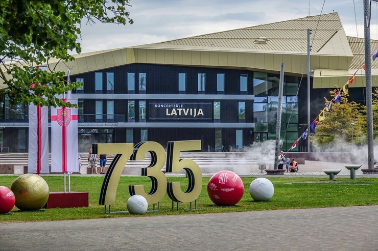 Ventspils saposta pilsētas svētku rotās 374442
