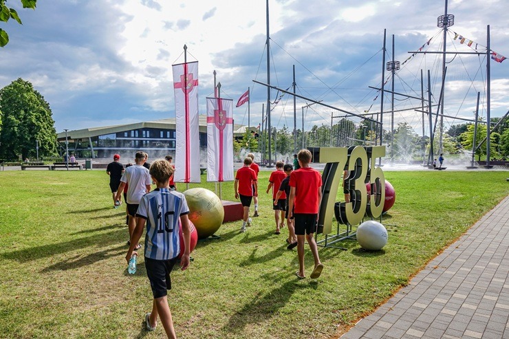 Ventspils saposta pilsētas svētku rotās 374444