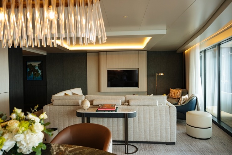 Rīgā ienāk pasaules slavenā zīmola «The Ritz-Carlton Yacht Collection» superjahta «ILMA». Foto: Valdis Skudre Rīgā ienāk pasaules slavenā zīmola «The Ritz-Carlton Yacht Collection» superjahta «ILMA». Foto: Valdis Skudre 374637