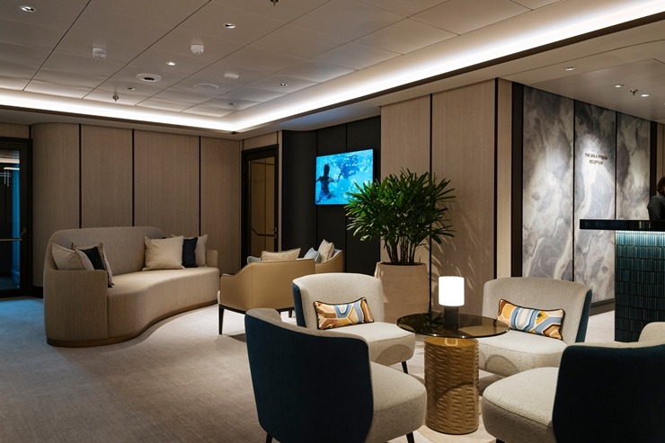 Rīgā ienāk pasaules slavenā zīmola «The Ritz-Carlton Yacht Collection» superjahta «ILMA». Foto: Valdis Skudre Rīgā ienāk pasaules slavenā zīmola «The Ritz-Carlton Yacht Collection» superjahta «ILMA». Foto: Valdis Skudre 374638