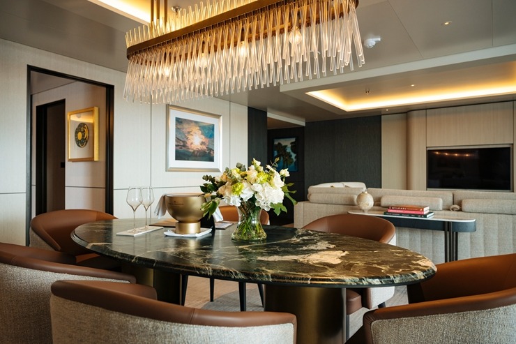 Rīgā ienāk pasaules slavenā zīmola «The Ritz-Carlton Yacht Collection» superjahta «ILMA». Foto: Valdis Skudre Rīgā ienāk pasaules slavenā zīmola «The Ritz-Carlton Yacht Collection» superjahta «ILMA». Foto: Valdis Skudre 374650