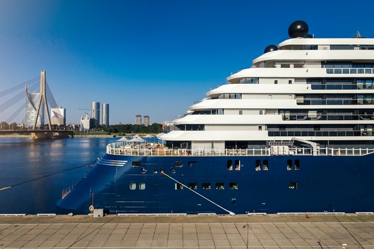 Rīgā ienāk pasaules slavenā zīmola «The Ritz-Carlton Yacht Collection» superjahta «ILMA». Foto: Valdis Skudre Rīgā ienāk pasaules slavenā zīmola «The Ritz-Carlton Yacht Collection» superjahta «ILMA». Foto: Valdis Skudre 374623