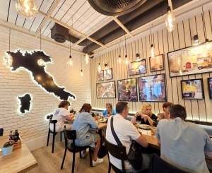 Vecrīgā atver jaunu itāļu restorānu «Casa Della Pasta», kur atradās slavenais «XL Pelmeņi» 5