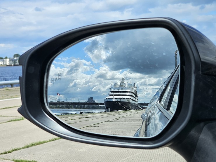 Rīgā pirmo reizi ienāk kompānijas «Ponant» piecu zvaigžņu kruīzu kuģis «Le Laperouse» 374966