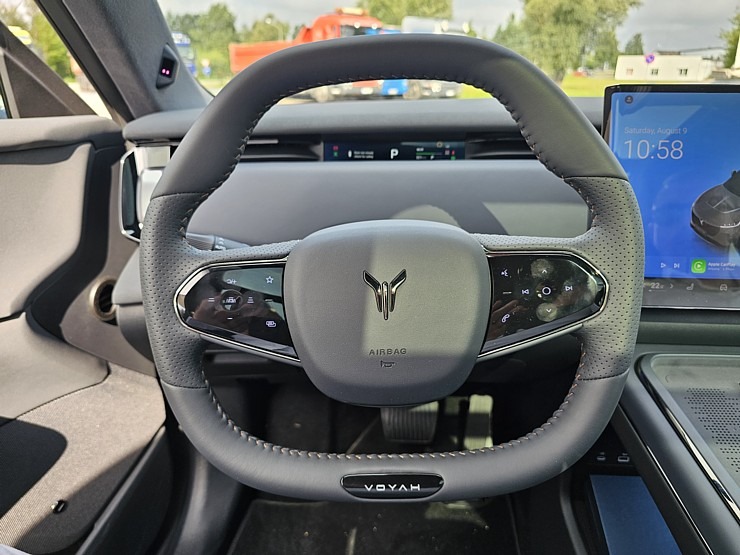 Travelnews.lv piedalās «Gada auto» testa braucienā ar 22 automašīnām 375000