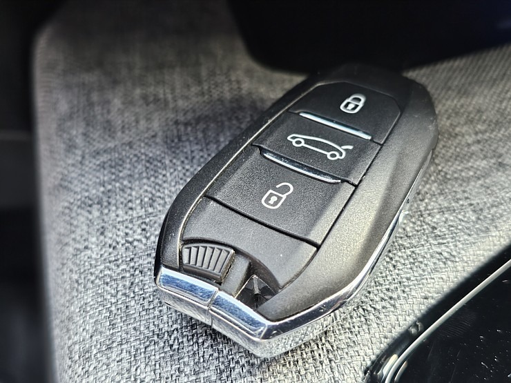 Travelnews.lv piedalās «Gada auto» testa braucienā ar 22 automašīnām 375070