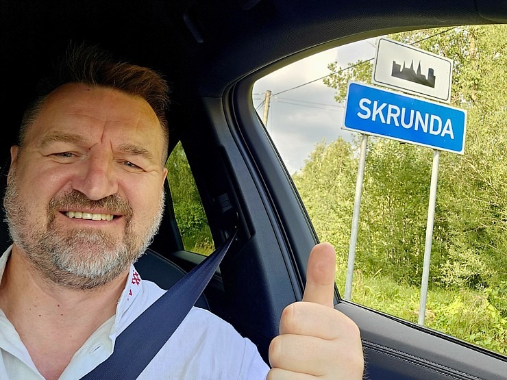 Ar jauno «Audi A5 Sedan e-hybrid» ceļojam uz Skrundu muižu Kuldīgas novadā 375181