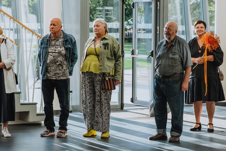 Siguldā atklāj Džemmai Skulmei veltītu izstādi 375257