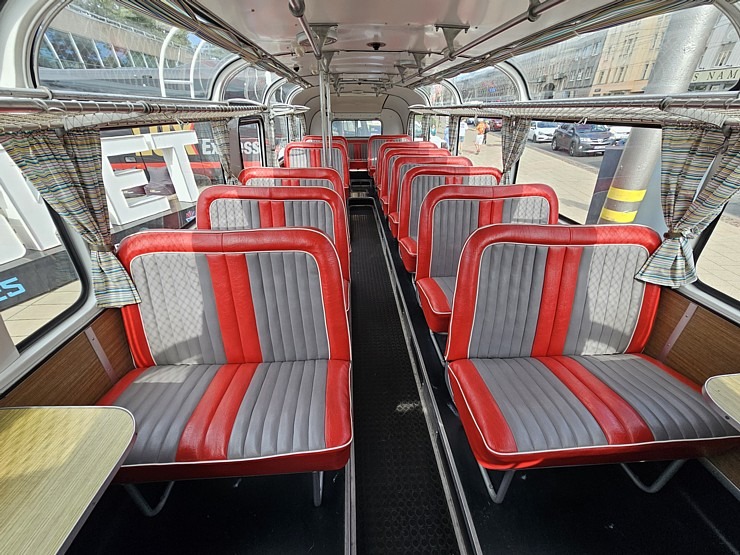 Retro autobusu festivāls - «Lux Express Latvia» atzīmē 30 gadu jubileju pasažieru pārvadājumu jomā 375429