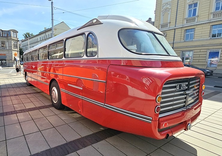 Retro autobusu festivāls - «Lux Express Latvia» atzīmē 30 gadu jubileju pasažieru pārvadājumu jomā 375432