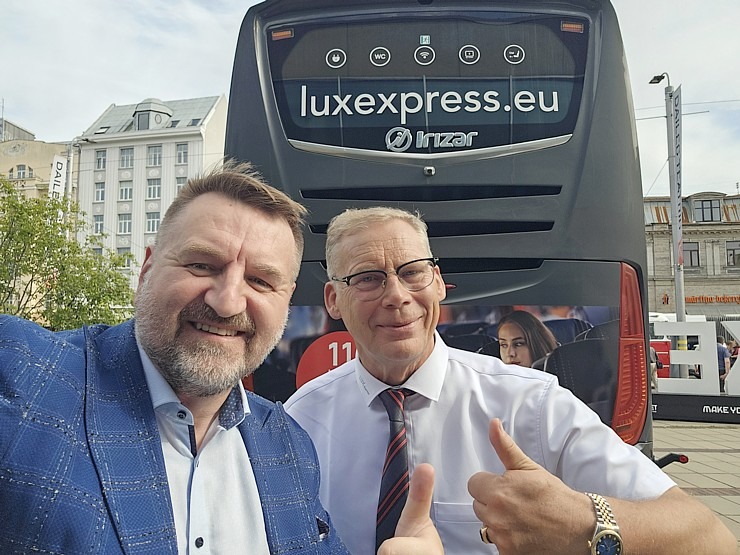Retro autobusu festivāls - «Lux Express Latvia» atzīmē 30 gadu jubileju pasažieru pārvadājumu jomā 375456