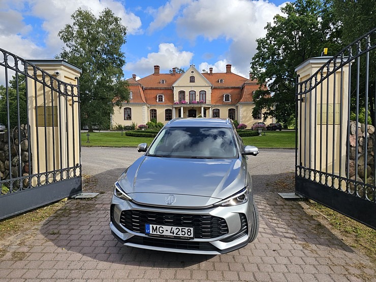 Ar jauno «MG ZS Hybrid+» no «Autobrava» apceļojam Vidzemi 375603