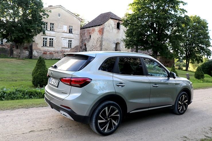 Ar jauno «MG ZS Hybrid+» no «Autobrava» apceļojam Vidzemi 375627