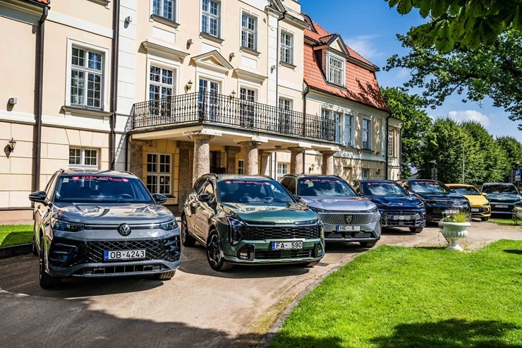 «Gada auto 2026» - jauni zīmoli, elektriskie spēkrati un pat kravas buss. Foto: Gadaauto.lv 375800