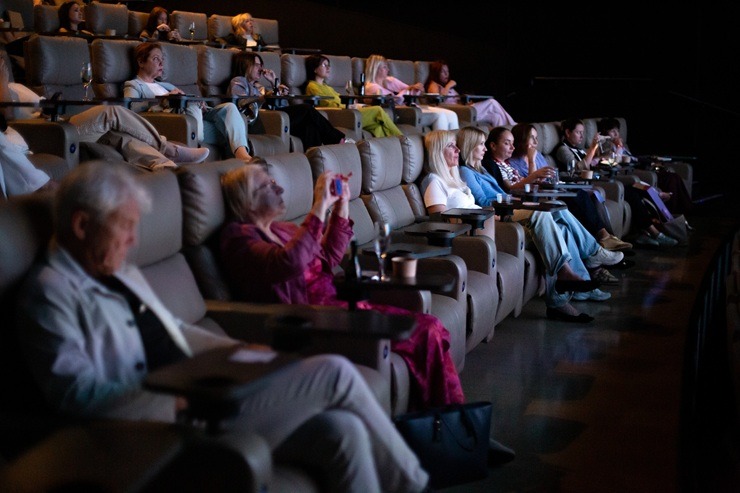 «Coral Travel Latvia» vērienīgā pasākumā «Forum Cinemas» prezentē Vasaras ’26 sezonu 376050