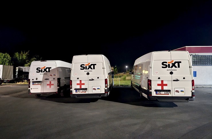1685 km, no Rīgas līdz Čerkasiem Ukrainā, triju kravas autobusu SIXT konvojs nobrauc 24 stundās 376232