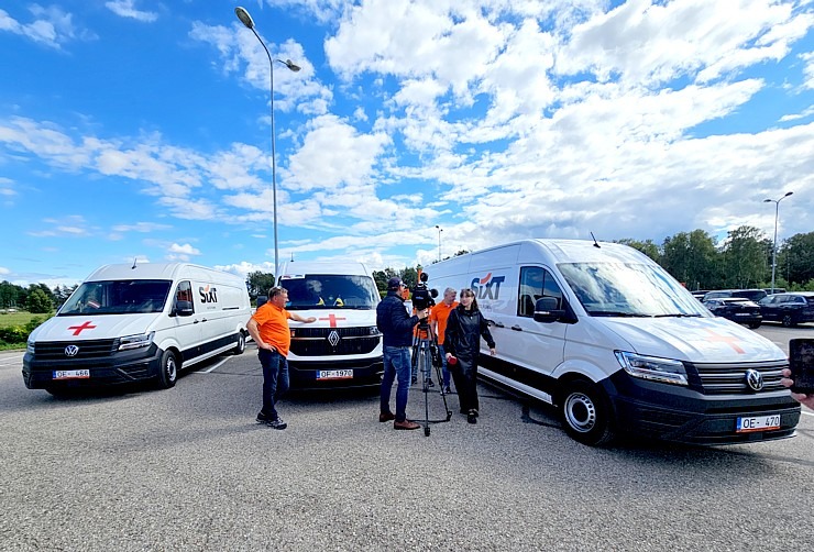 1685 km, no Rīgas līdz Čerkasiem Ukrainā, triju kravas autobusu SIXT konvojs nobrauc 24 stundās 376218