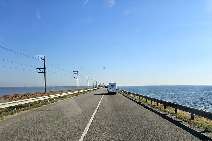 1685 km, no Rīgas līdz Čerkasiem Ukrainā, triju kravas autobusu SIXT konvojs nobrauc 24 stundās 376264