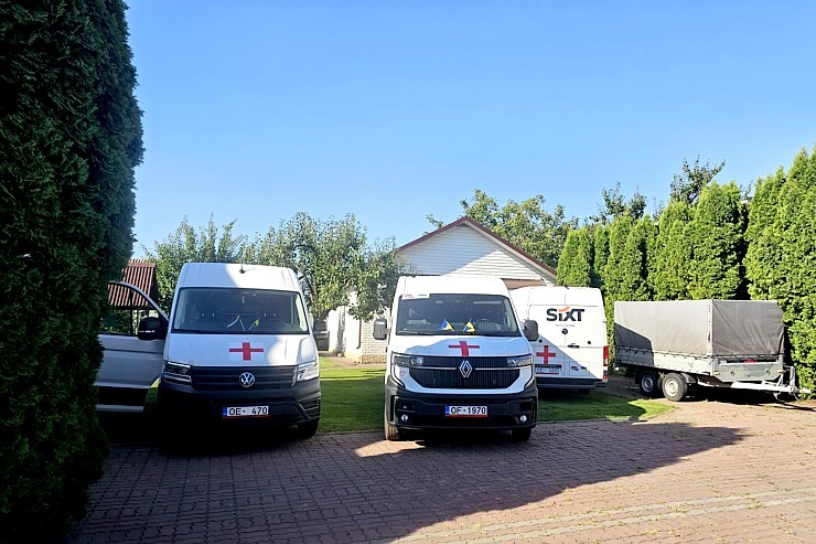 Daži foto mirkļi no Čerkasiem Ukrainā, kur tika nogādās Latvijā ziedotās skolas somas. Sadarbībā ar auto nomu «SIXT» 376282