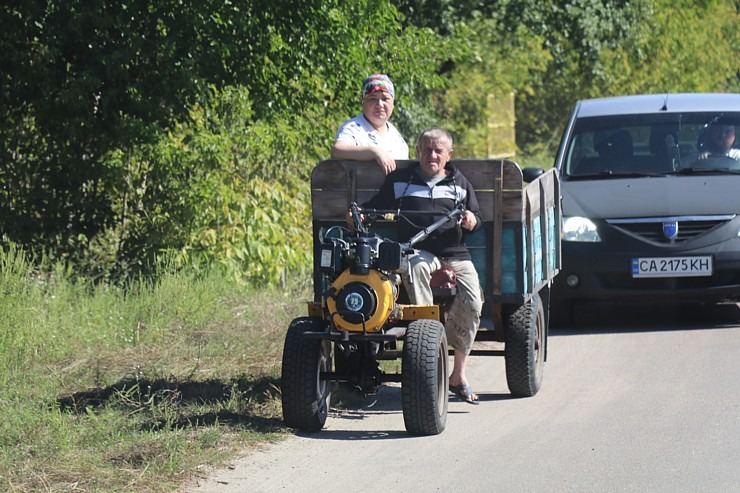 Daži foto mirkļi no Čerkasiem Ukrainā, kur tika nogādās Latvijā ziedotās skolas somas. Sadarbībā ar auto nomu «SIXT» 376297