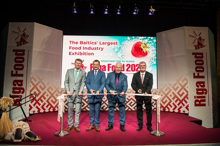 Ķīpsalā norit Baltijas lielākā pārtikas industrijas izstāde «Riga Food 2025», kurai ir jau 30 gadu dzimšanas diena. Foto: Ieva Makare Ķīpsalā norit Baltijas lielākā pārtikas industrijas izstāde «Riga Food 2025», kurai ir jau 30 gadu dzimšanas diena. Foto: Ieva Makare 376335