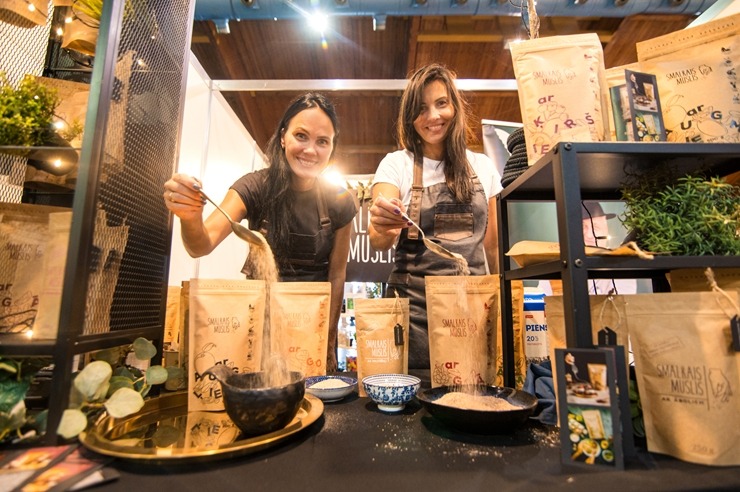 Ķīpsalā norit Baltijas lielākā pārtikas industrijas izstāde «Riga Food 2025», kurai ir jau 30 gadu dzimšanas diena. Foto: Ieva Makare Ķīpsalā norit Baltijas lielākā pārtikas industrijas izstāde «Riga Food 2025», kurai ir jau 30 gadu dzimšanas diena. Foto: Ieva Makare 376380