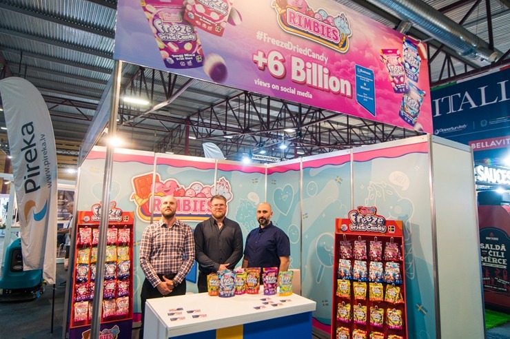 Ķīpsalā norit Baltijas lielākā pārtikas industrijas izstāde «Riga Food 2025», kurai ir jau 30 gadu dzimšanas diena. Foto: Ieva Makare 376393